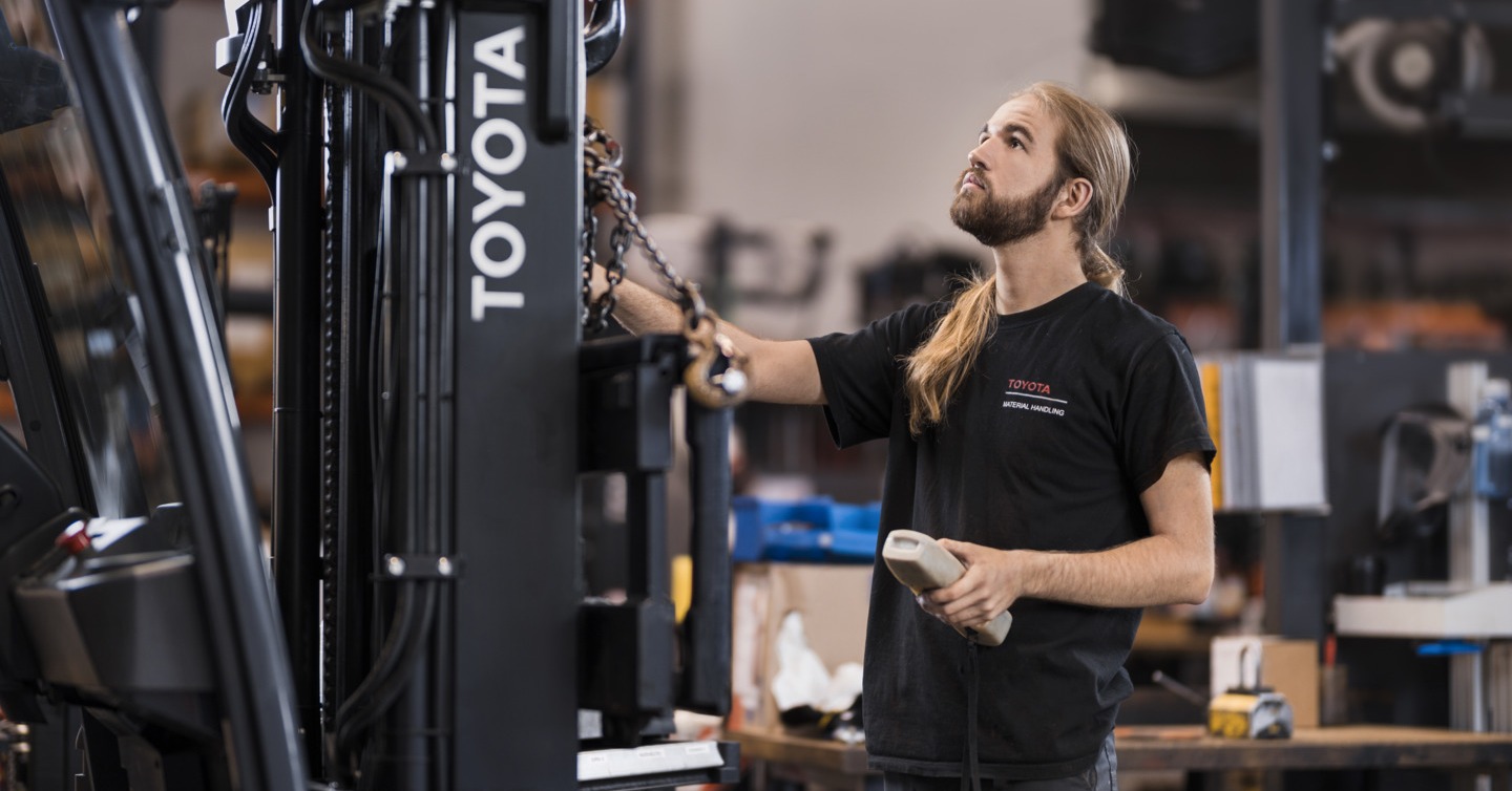 warehouse process improvement toyota